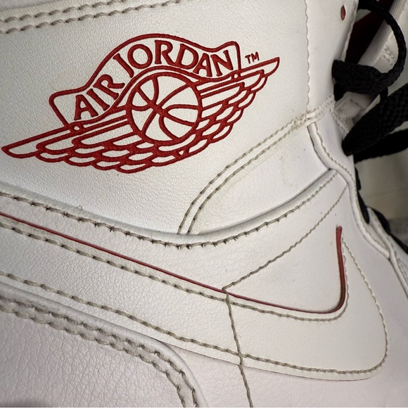 Nike Air Jordan 1 Mid Retro White / Red (554724-103) Mens Size 12 High OG - Picture 9 of 14